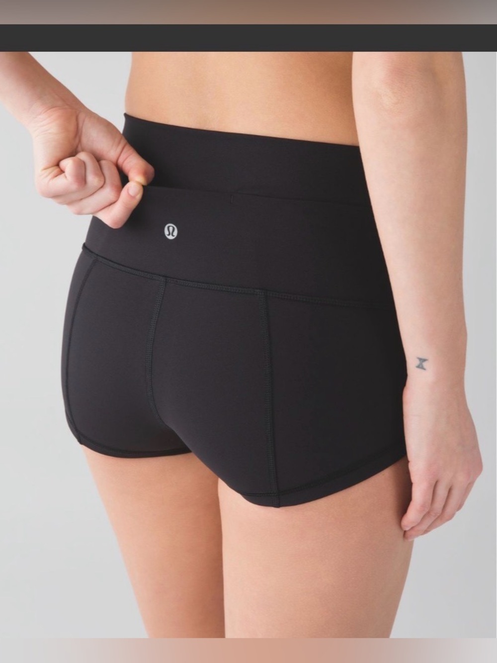 Lululemon Wunder Short Full-On Luxtreme 2” , size 8